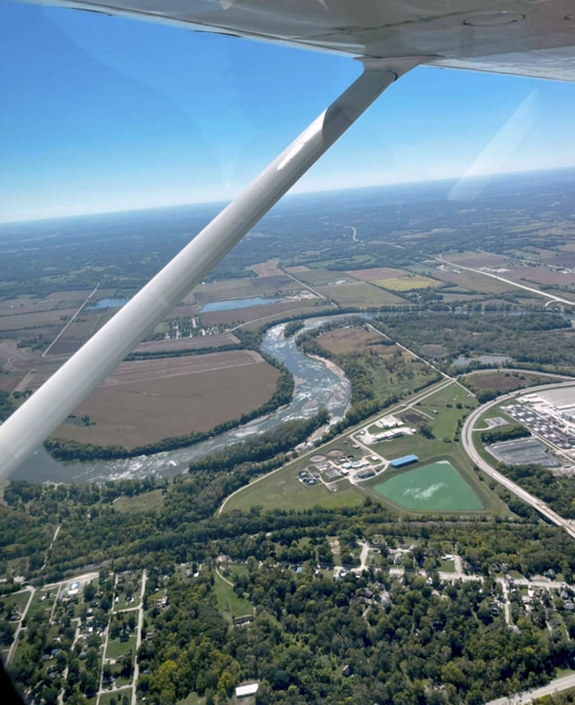 Why Train at an Illinois Flight School? The Unique Advantages of Midwest Aviation